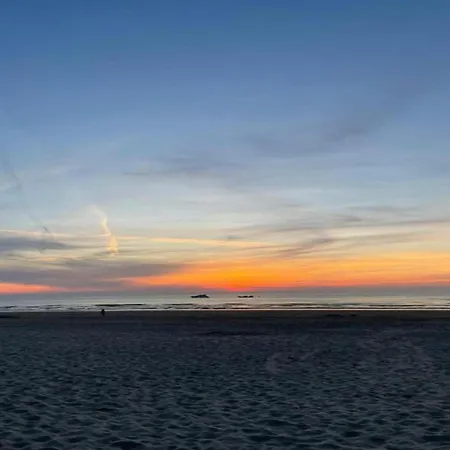 Appartamento In Near Sandy